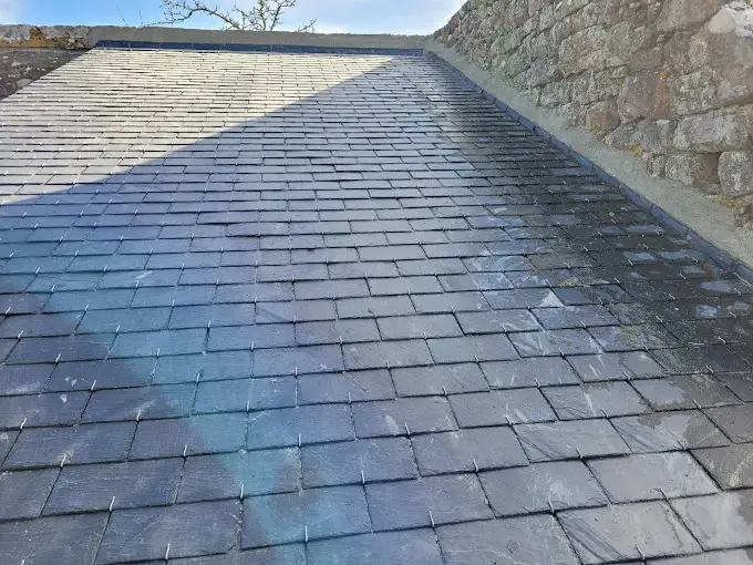 pose-ardoise-naturelle-couvreur-rolland-toitures-56